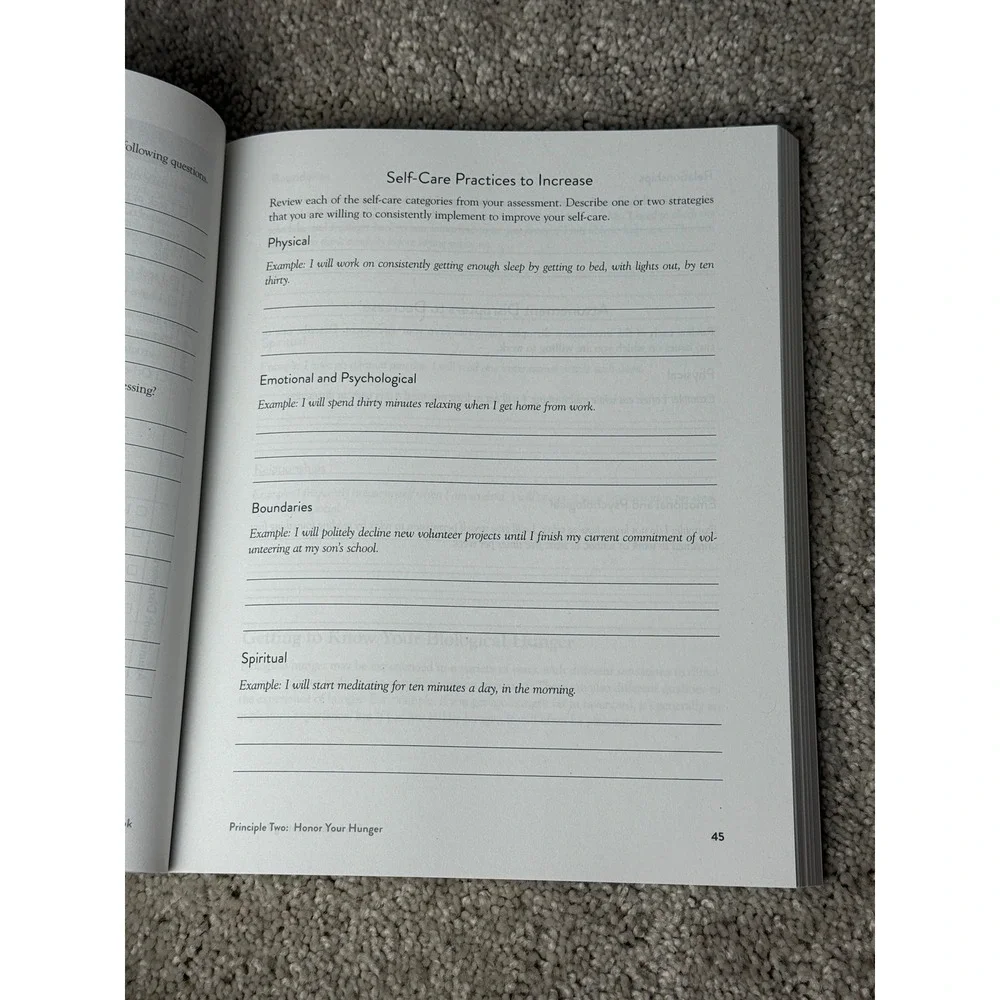 The Intuitive Eating Workbook: Ten Principles for Nourishing a Healthy Relat...